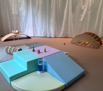 Raum dieKinderei Piklerbogen Pikler Softplay Iglu